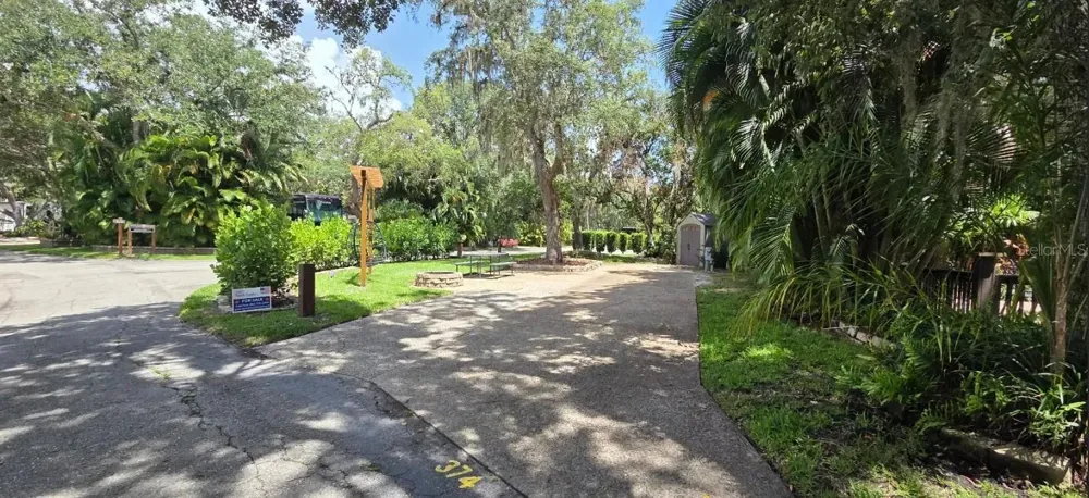 374 BEAR TRAIL River Ranch, FL 33867