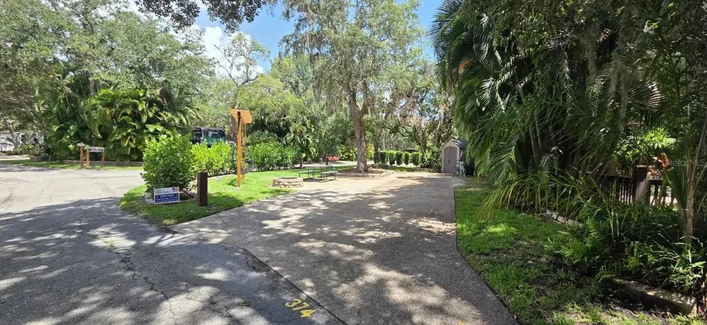 374 BEAR TRAIL River Ranch, FL 33867