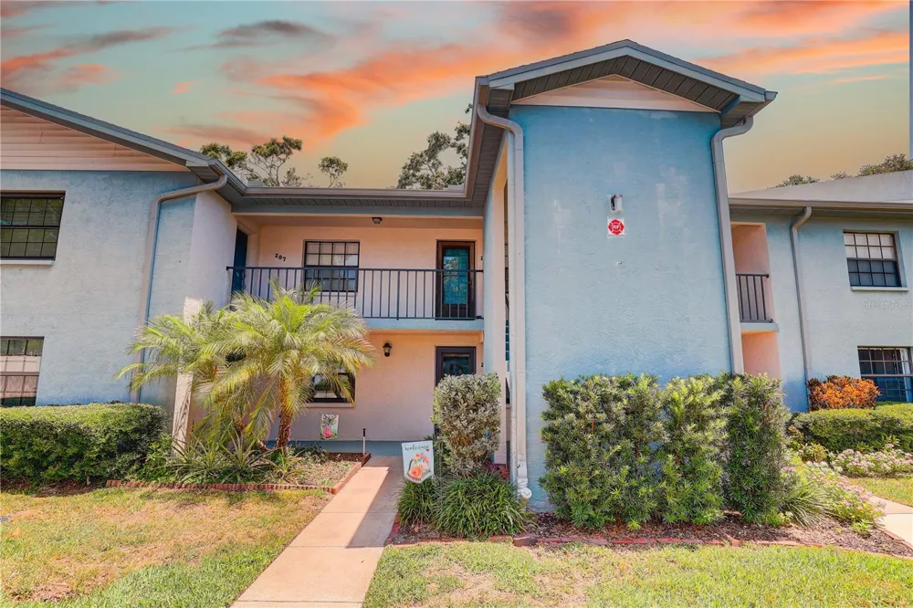 11800 PARK BOULEVARD #208 Seminole, FL 33772