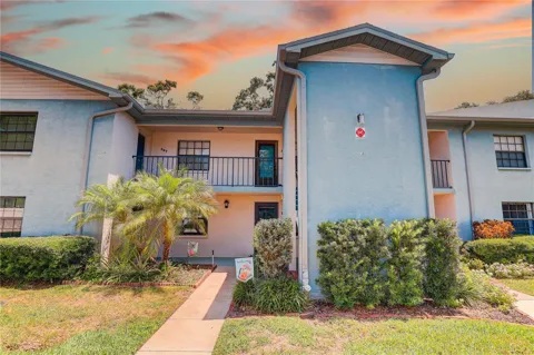 11800 PARK BOULEVARD #208