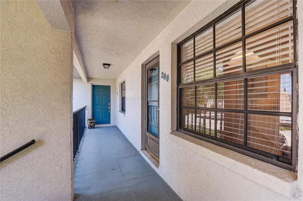 11800 PARK BOULEVARD #208 Seminole, FL 33772