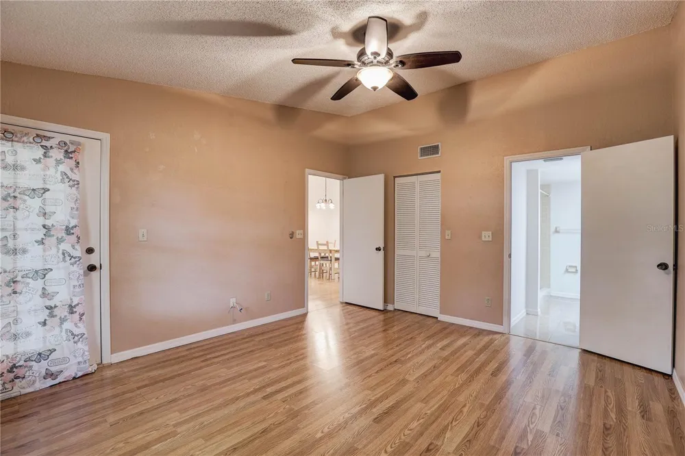 11800 PARK BOULEVARD #208 Seminole, FL 33772