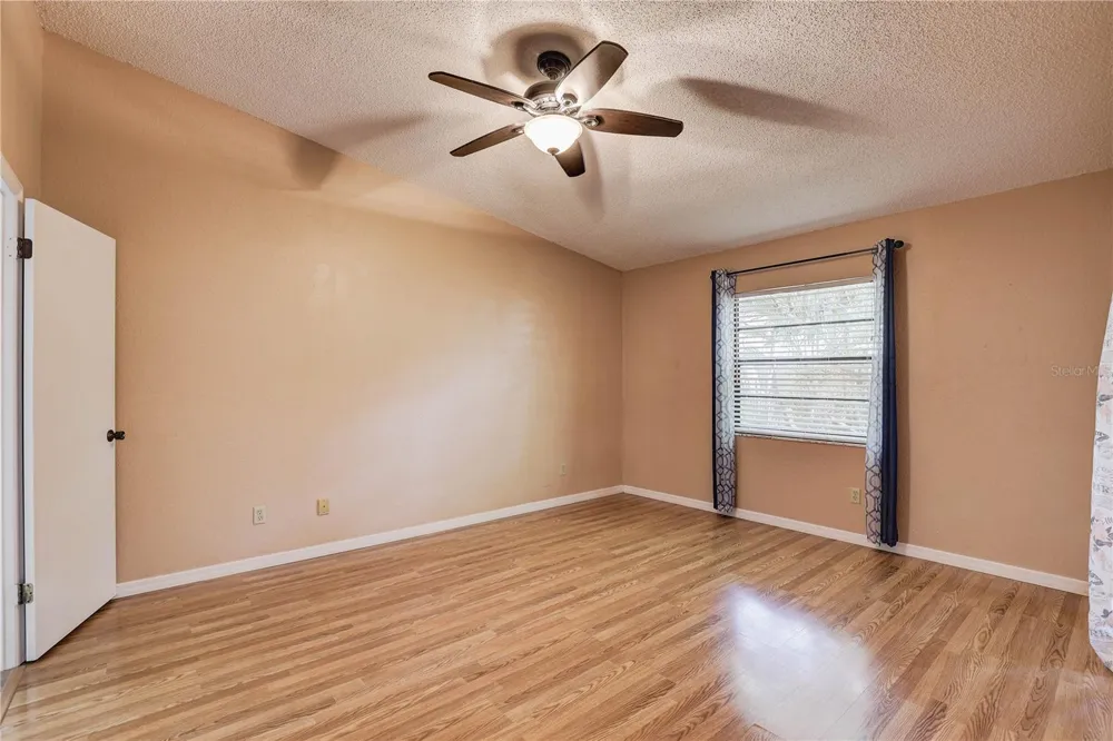 11800 PARK BOULEVARD #208 Seminole, FL 33772