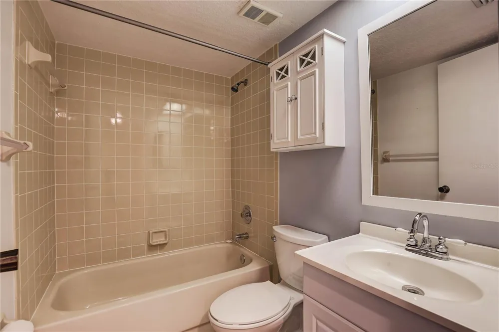 11800 PARK BOULEVARD #208 Seminole, FL 33772