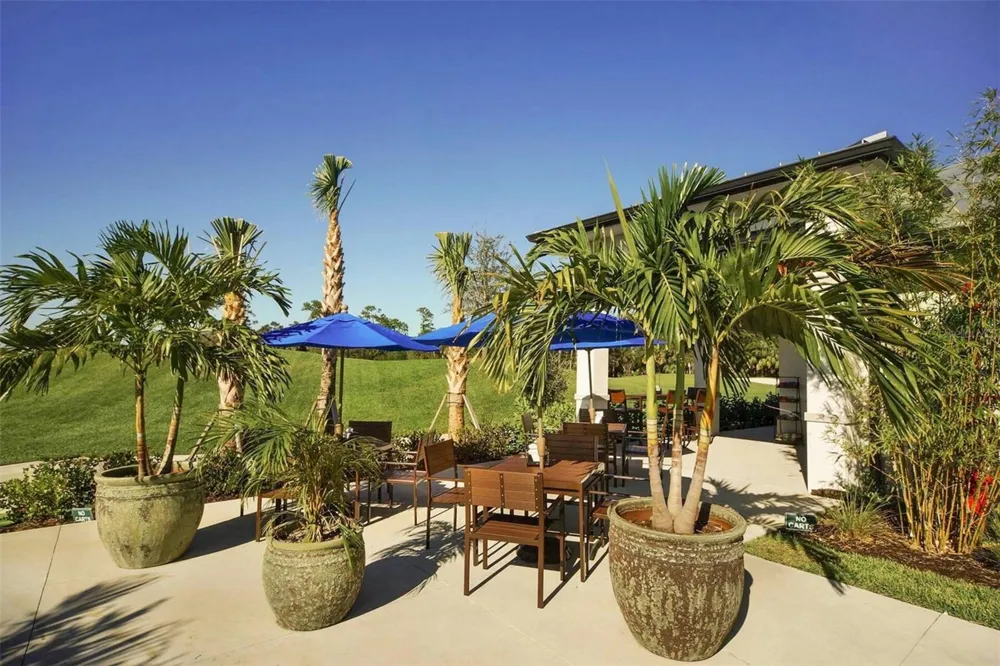 14221 HERITAGE LANDING BOULEVARD #2018 Punta Gorda, FL 33955