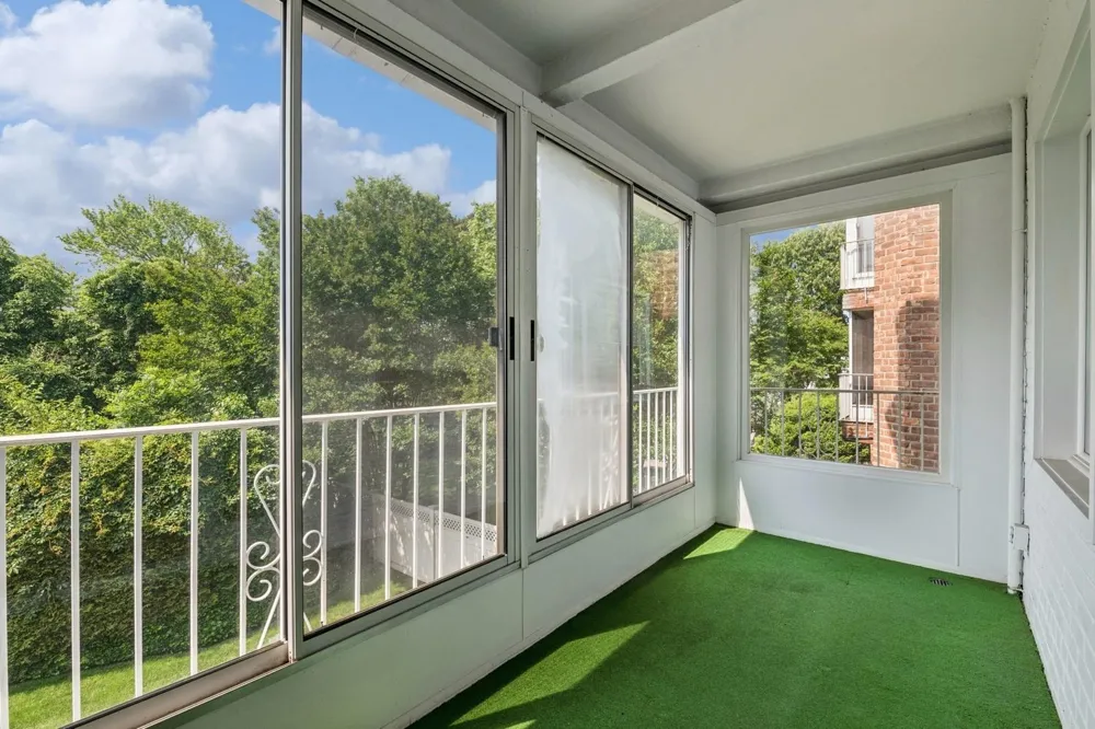 1390 Broadway #118 Hewlett, NY 11557