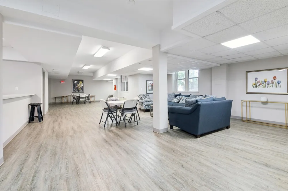 1390 Broadway #118 Hewlett, NY 11557
