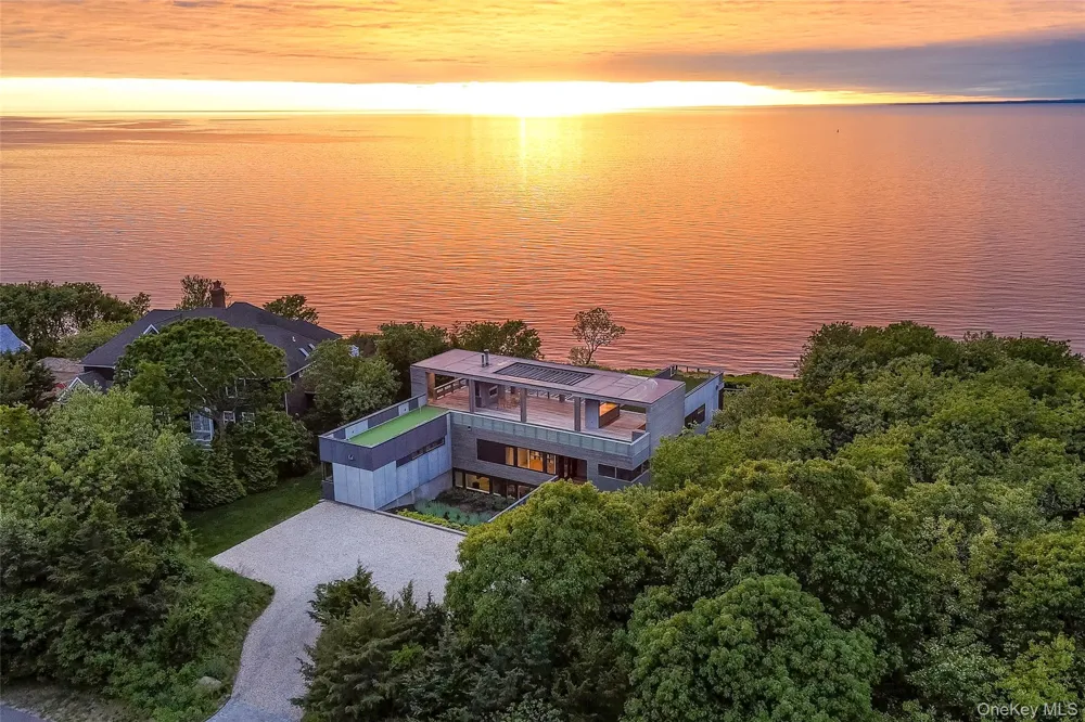 470 Lloyds Lane Mattituck, NY 11952