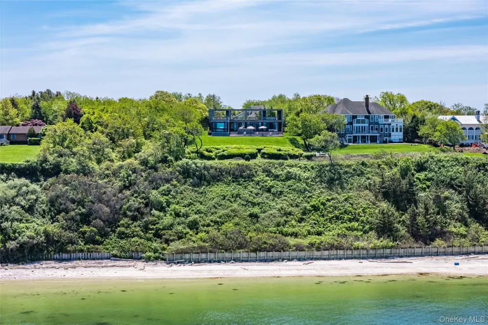 470 Lloyds Lane Mattituck, NY 11952