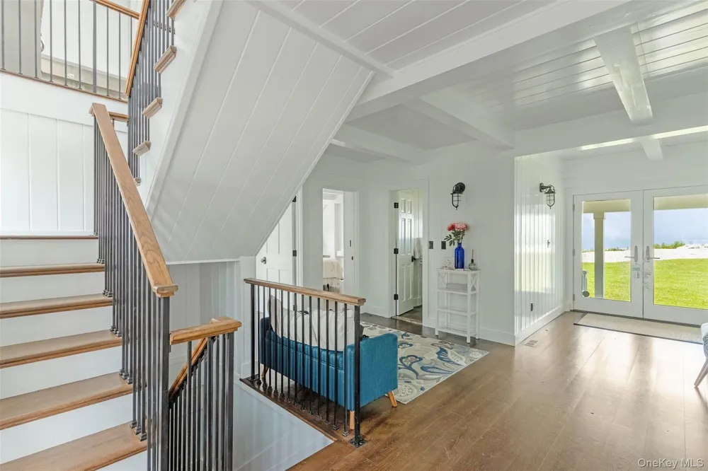 2700 Sound Drive Greenport, NY 11944