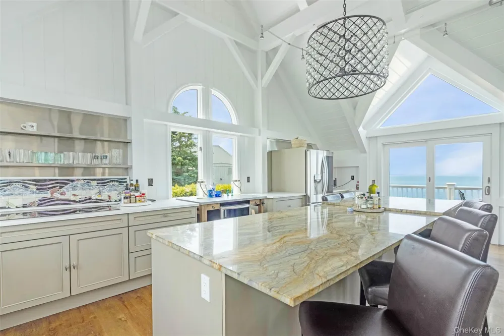 2700 Sound Drive Greenport, NY 11944