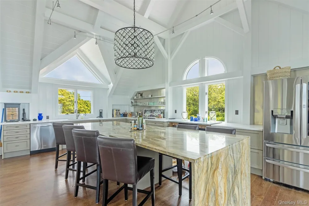 2700 Sound Drive Greenport, NY 11944