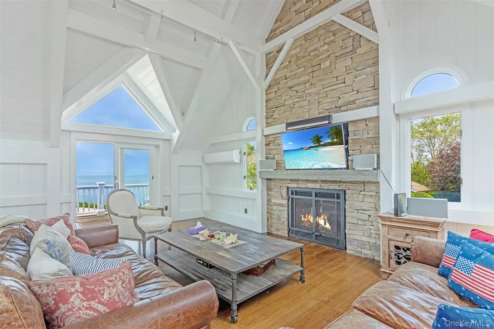 2700 Sound Drive Greenport, NY 11944