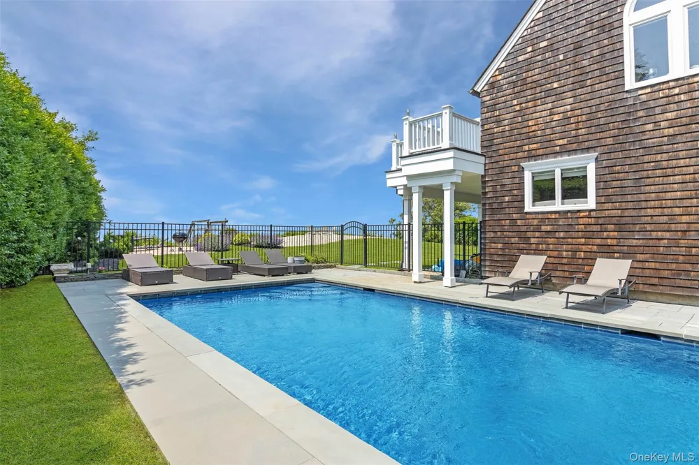 2700 Sound Drive Greenport, NY 11944