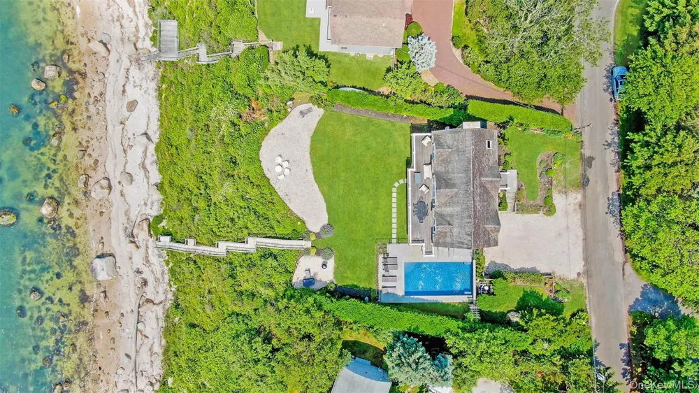 2700 Sound Drive Greenport, NY 11944