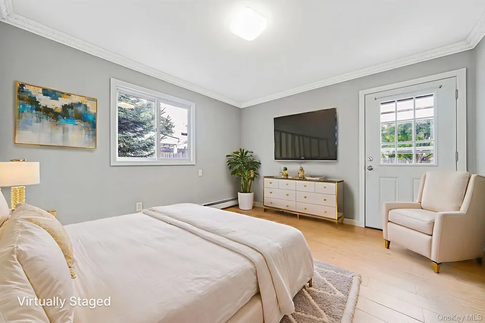 95 Lantern Road Hicksville, NY 11801