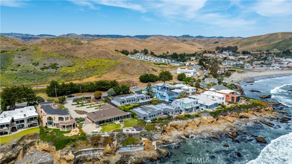 557 Lucerne St. Cayucos, CA 93430