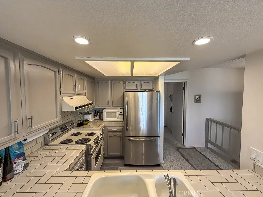 557 Lucerne St. Cayucos, CA 93430