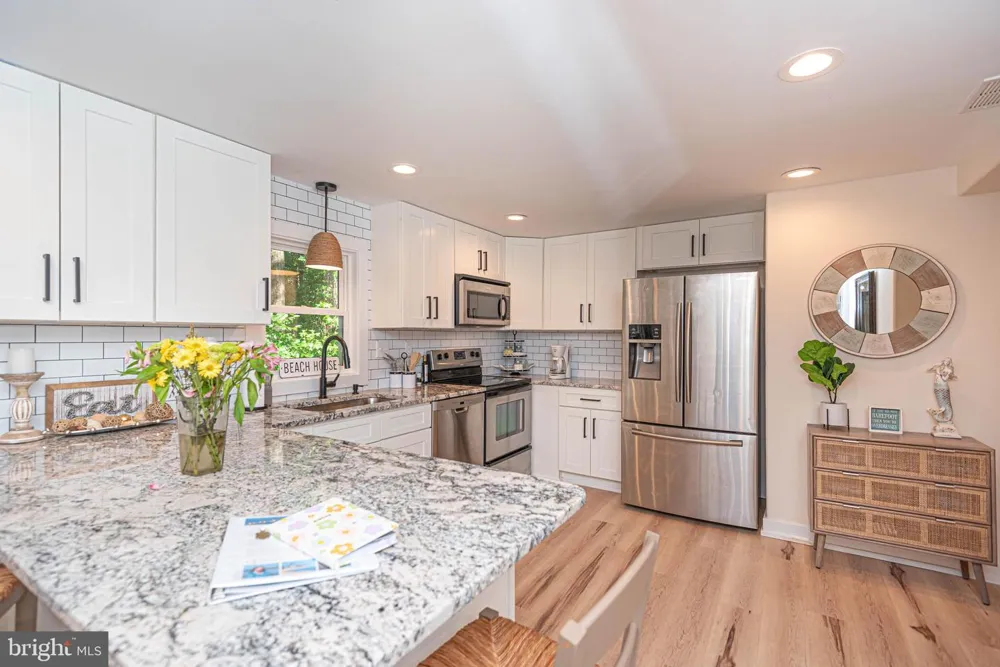 120 ROBIN HOOD Ocean Pines, MD 21811