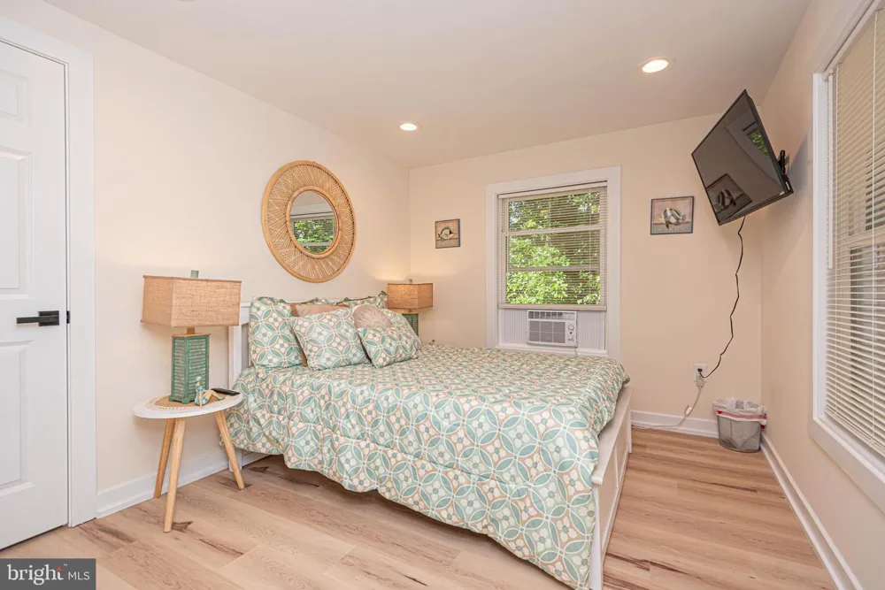 120 ROBIN HOOD Ocean Pines, MD 21811