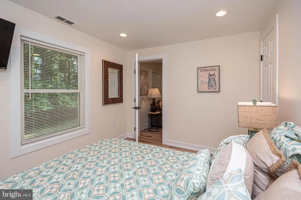 120 ROBIN HOOD Ocean Pines, MD 21811