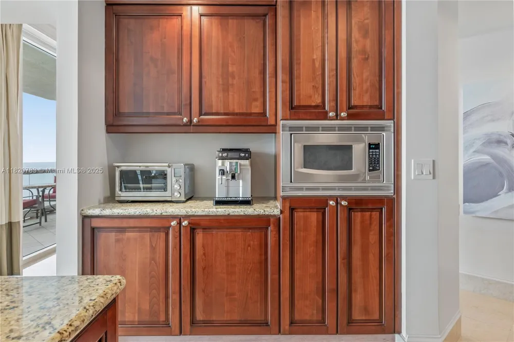 17875 Collins Ave #3404 Sunny Isles Beach, FL 33160