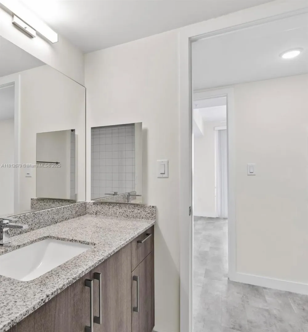 400 NW 112th Ave #718 Sweetwater, FL 33172
