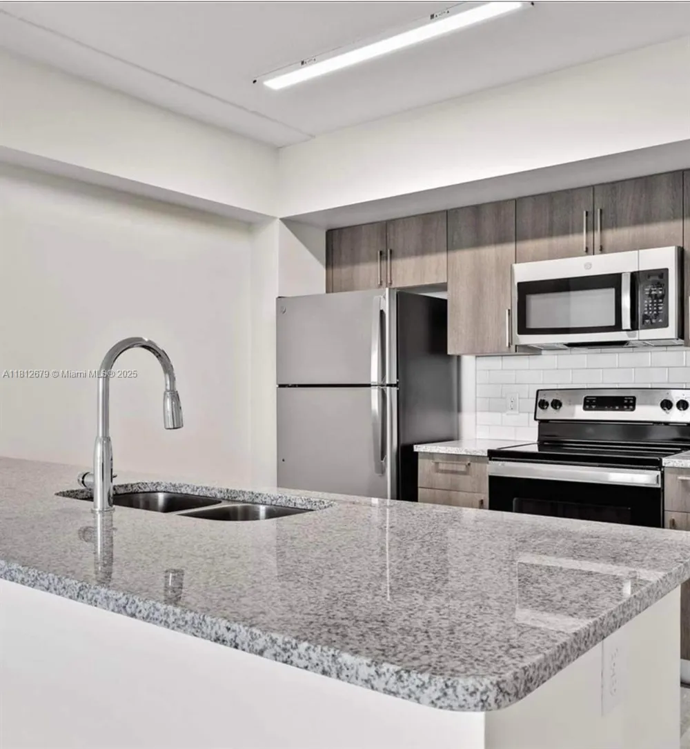 400 NW 112th Ave #718 Sweetwater, FL 33172