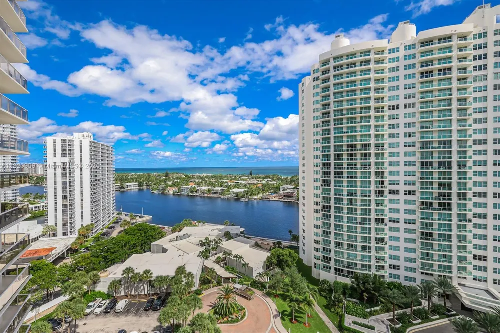 20281 E Country Club Dr #1412 Aventura, FL 33180