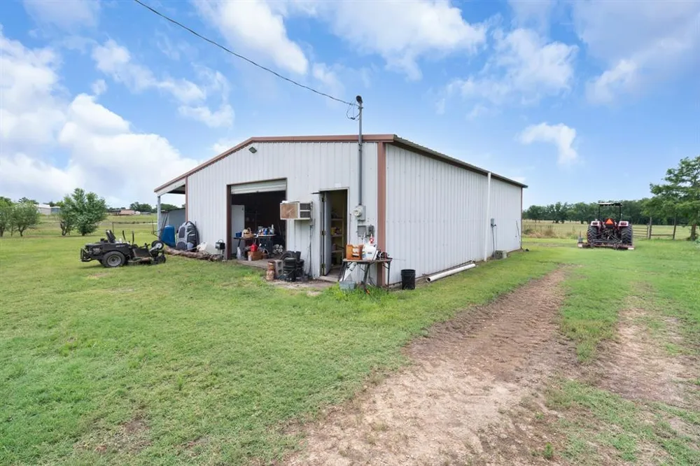 2287 Fm-3132 Klondike, TX 75448