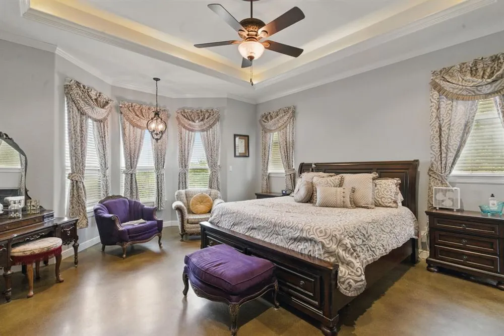 565 Ridgeway Drive Bluff Dale, TX 76433