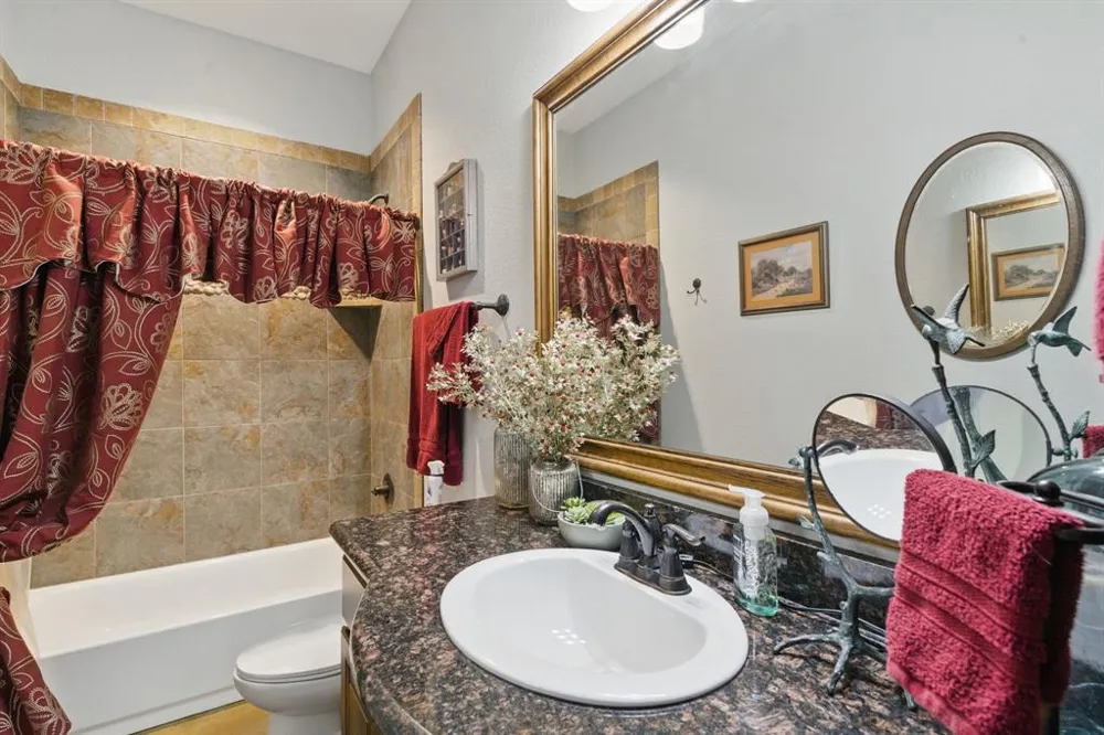 565 Ridgeway Drive Bluff Dale, TX 76433
