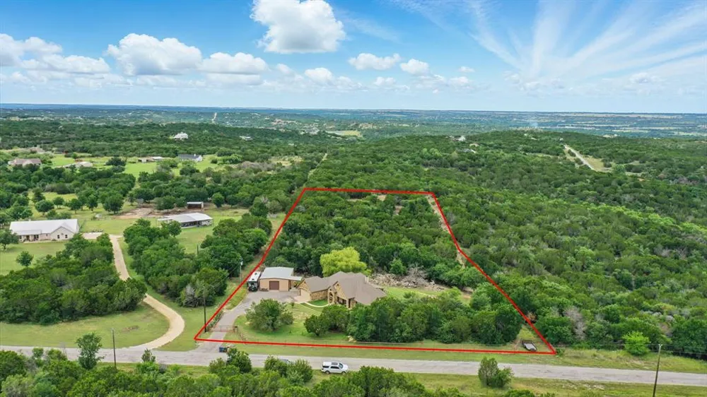565 Ridgeway Drive Bluff Dale, TX 76433
