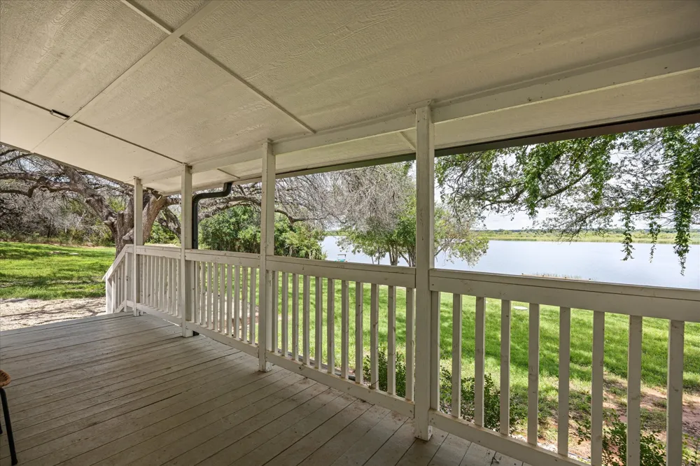 5986 Field Court Granbury, TX 76048