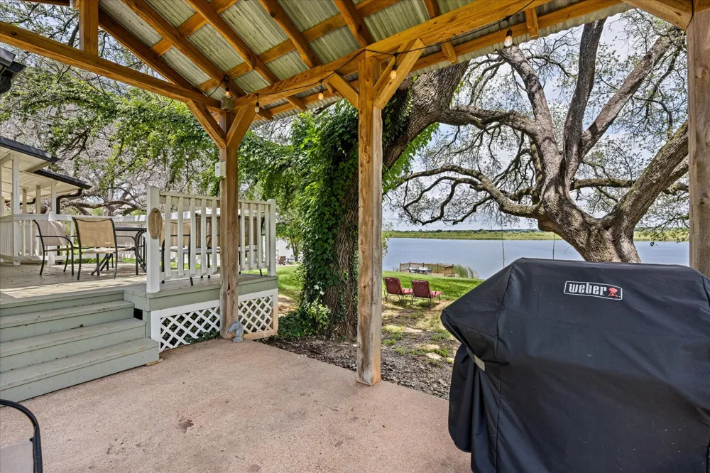5986 Field Court Granbury, TX 76048