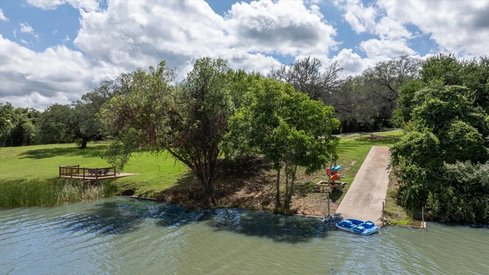 5986 Field Court Granbury, TX 76048