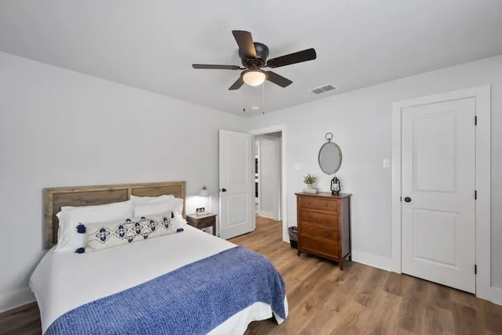 5986 Field Court Granbury, TX 76048