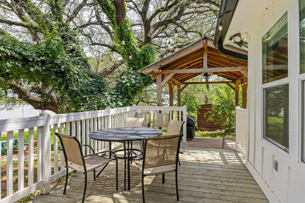 5986 Field Court Granbury, TX 76048