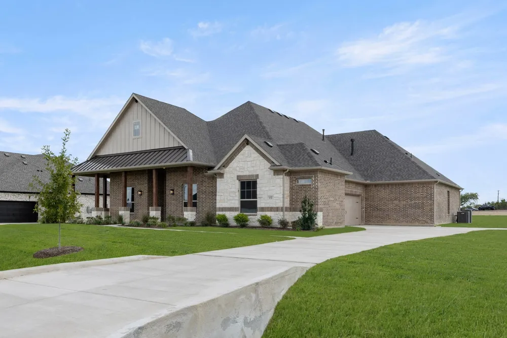 132 Evanston Court Rhome, TX 76078