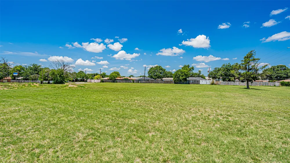 730 S Cherry Lane White Settlement, TX 76108