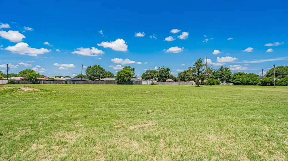 730 S Cherry Lane White Settlement, TX 76108