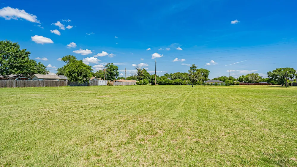 730 S Cherry Lane White Settlement, TX 76108