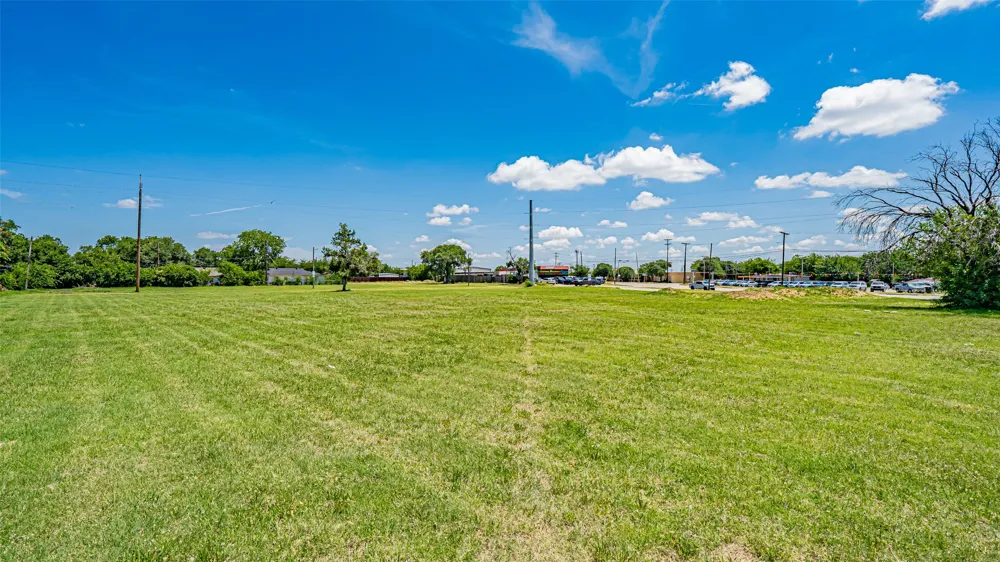 730 S Cherry Lane White Settlement, TX 76108