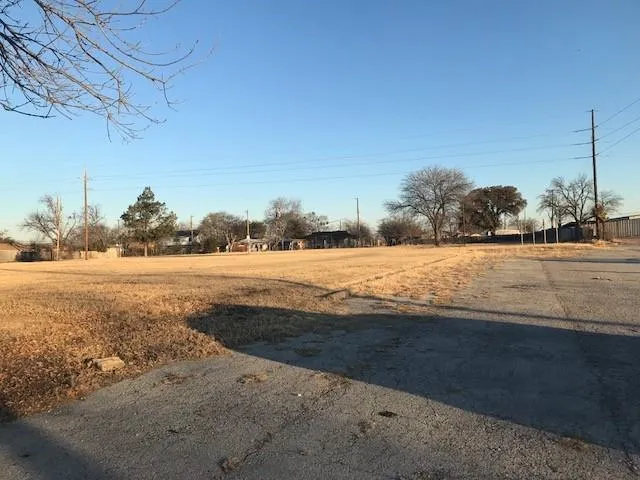 730 S Cherry Lane White Settlement, TX 76108