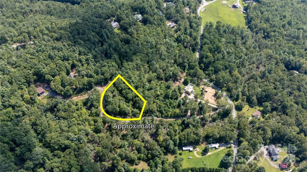 0000 Humpback Mountain Road Spruce Pine, NC 28777