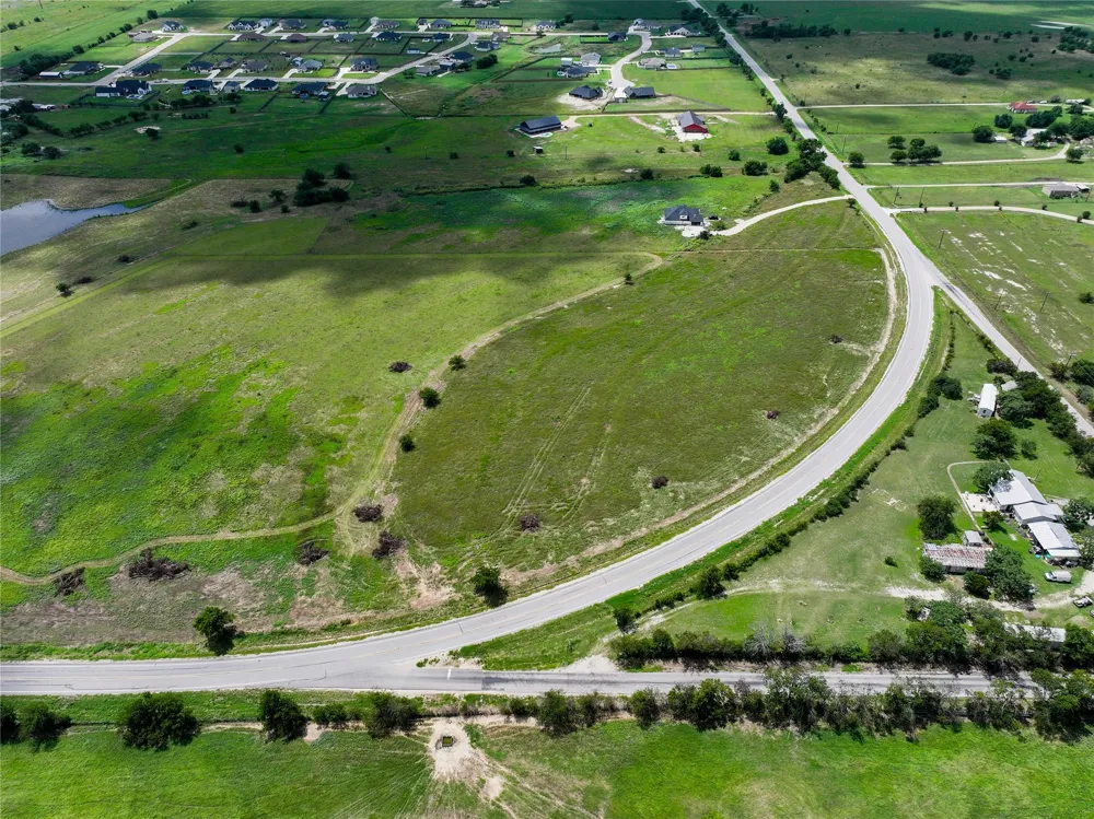19621 FM 2115 Salado, TX 76571