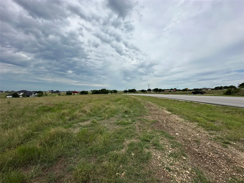 19621 FM 2115 Salado, TX 76571