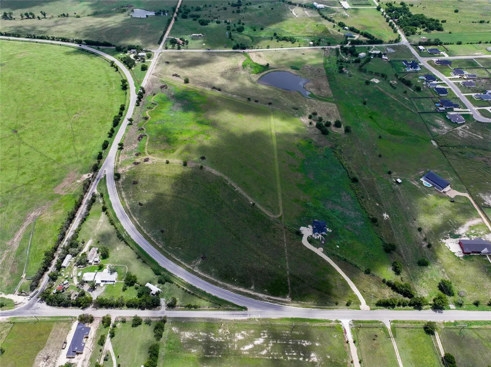 19621 FM 2115 Salado, TX 76571