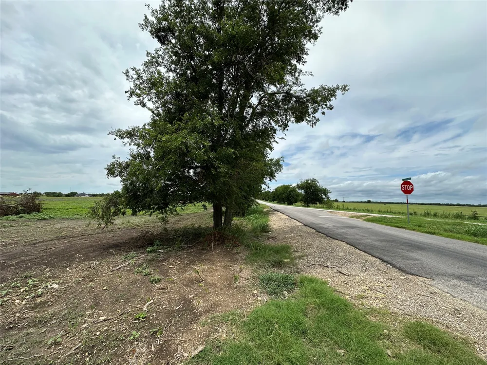 19621 FM 2115 Salado, TX 76571