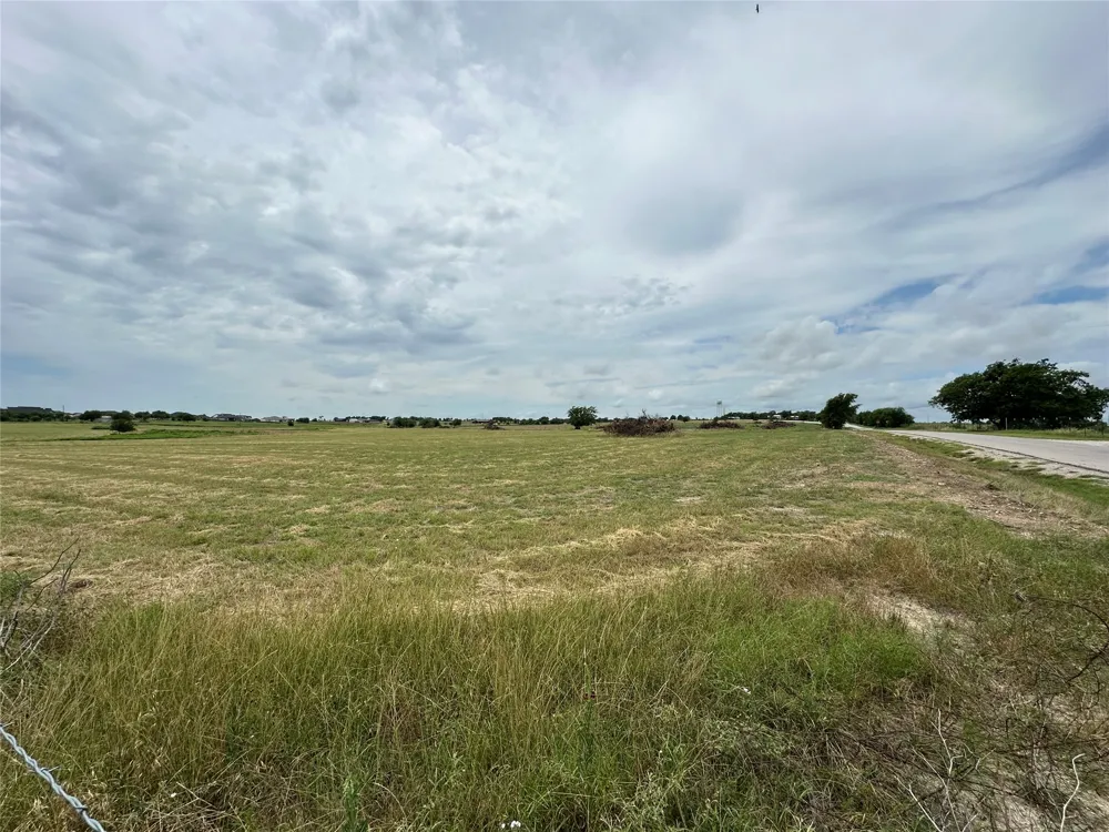 19621 FM 2115 Salado, TX 76571